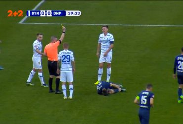Динамо – Дніпро-1 - 0:0. Сидорчук отримав першу жовту картку за фол проти суперника