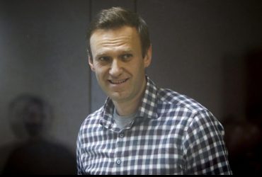 Навального начали судить по новому делу: грозит 30 лет тюрьмы (видео)