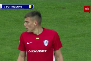 Дніпро-1 - Минай - 3:0. Петрусенко отримав першу жовту картку за фол проти суперника