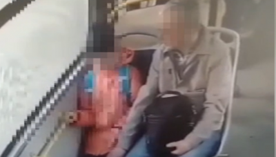 Порно пристает в автобусе: 6 видео найдено
