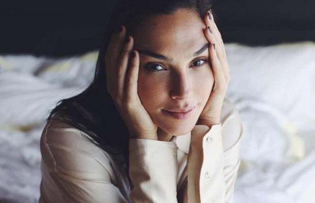 "Диво-жінка" Ґаль Ґадот зіграє у романтичній фантастиці про вічне кохання