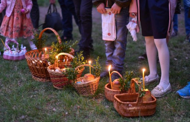Отець Роман (Кіник) з Чернігова: Хто збирається на Великдень в храми УПЦ МП, освячуватимуть паски кров’ю