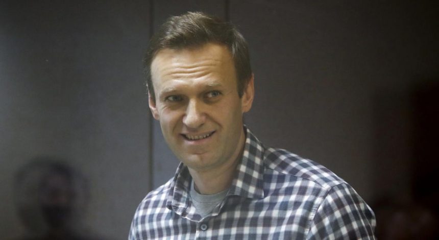 Путін міг не віддавати прямого наказу вбити Олексія Навального, - WSJ