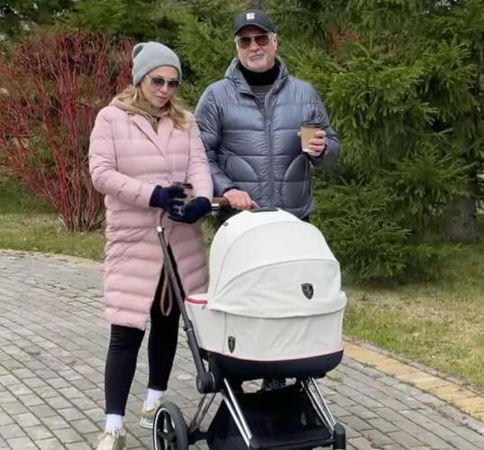 Ім’я новонародженої розсекретив зірковий дядько Костянтин Меладзе / фото instagram.com/meladzevalerian Ім’я новонародженої розсекретив зірковий дядько Костянтин Меладзе / фото instagram.com/meladzevalerian