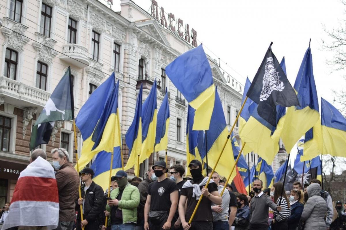 В Одессе начался 'Марш защитников” В Одессе начался 'Марш защитников”