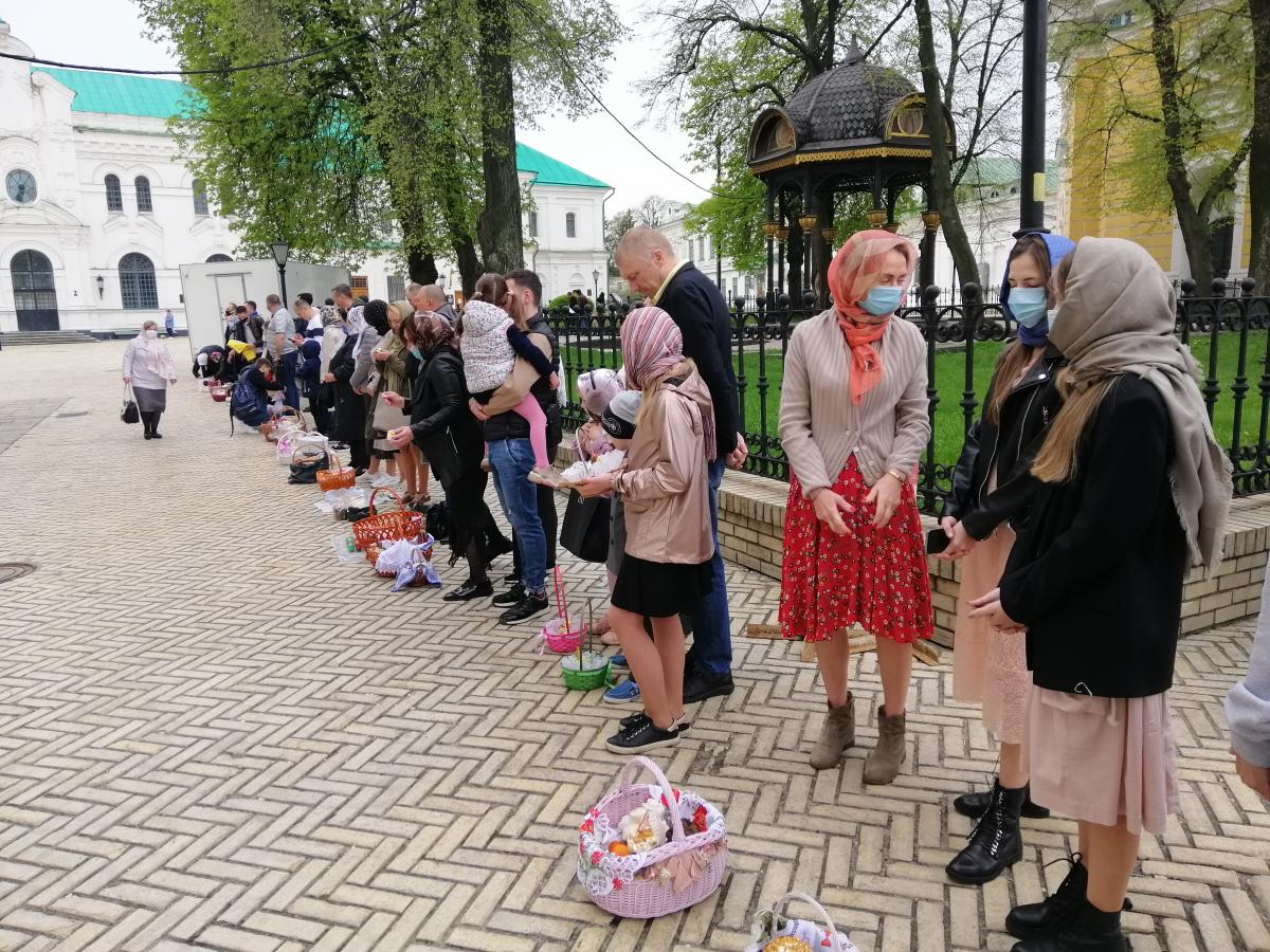 Многие киевляне привели детей к храмам / УНИАН