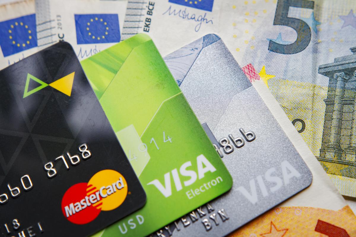 Європа бʼє на сполох: європейці терміново шукають альтернативу Visa та Mastercard, - FT