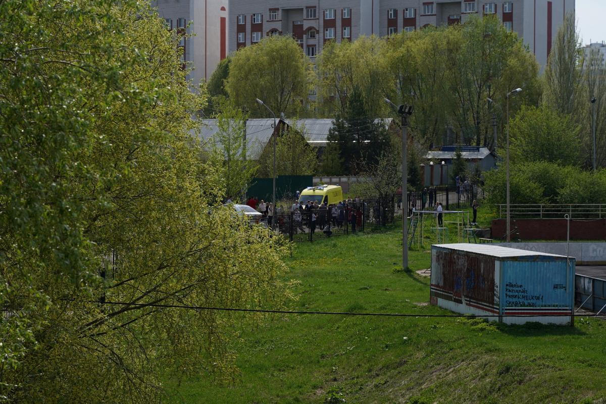 Підліток розстріляв школярів у Росії / фото REUTERS Підліток розстріляв школярів у Росії / фото REUTERS