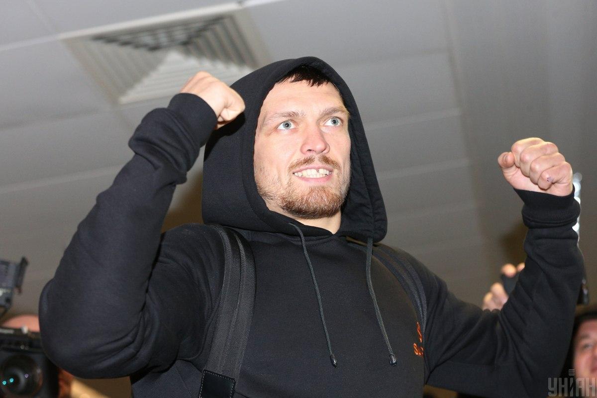 Усик проведет в августе бой против Дюбуа / фото УНИАН Усик проведет в августе бой против Дюбуа / фото УНИАН