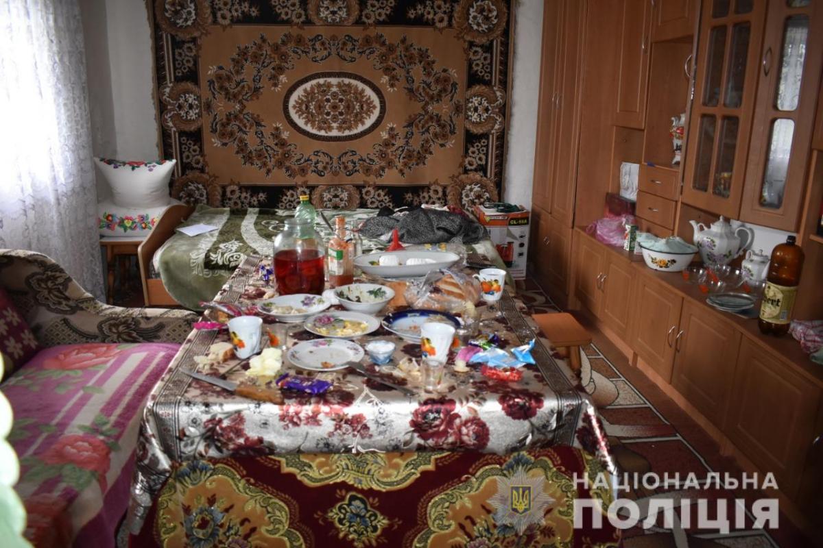 Злочин стався на очах у сусідів / фото поліція Злочин стався на очах у сусідів / фото поліція