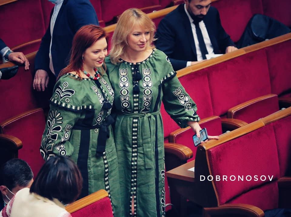 Елена Шуляк и Алена Шкрум / facebook.com/yan.dobronosov Елена Шуляк и Алена Шкрум / facebook.com/yan.dobronosov