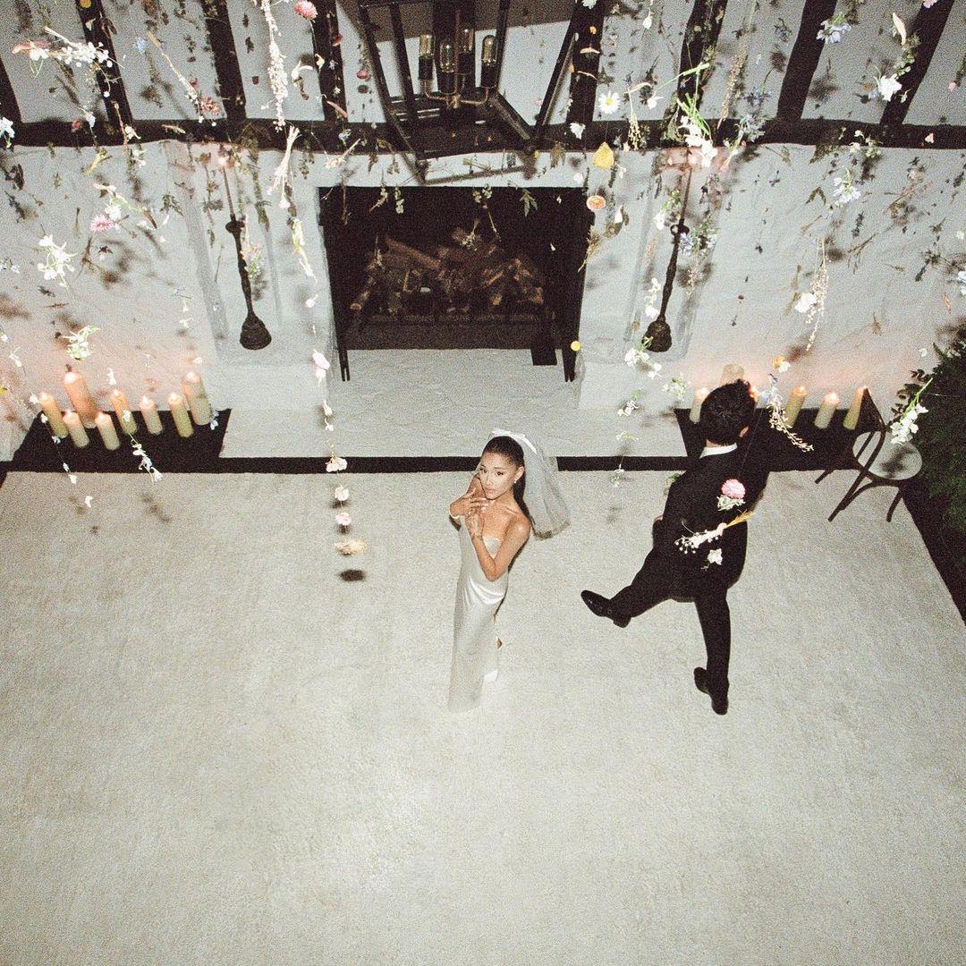 Гранде вийшла заміж / instagram.com/arianagrande Гранде вийшла заміж / instagram.com/arianagrande