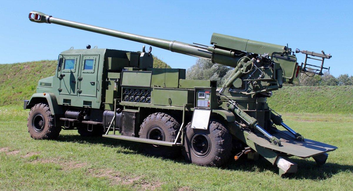 На Ширлані проходять попередні випробування 155-мм САУ "Богдана" / фото Defense Express На Ширлані проходять попередні випробування 155-мм САУ "Богдана" / фото Defense Express