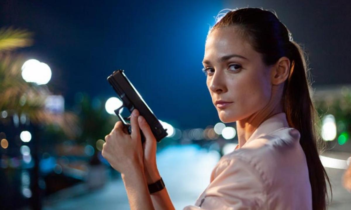 Лорина была вокалисткой группы «Ross'N Lorina» / Лорина Камбурова в фильме "Большущая охота" Лорина была вокалисткой группы «Ross'N Lorina» / Лорина Камбурова в фильме "Большущая охота"