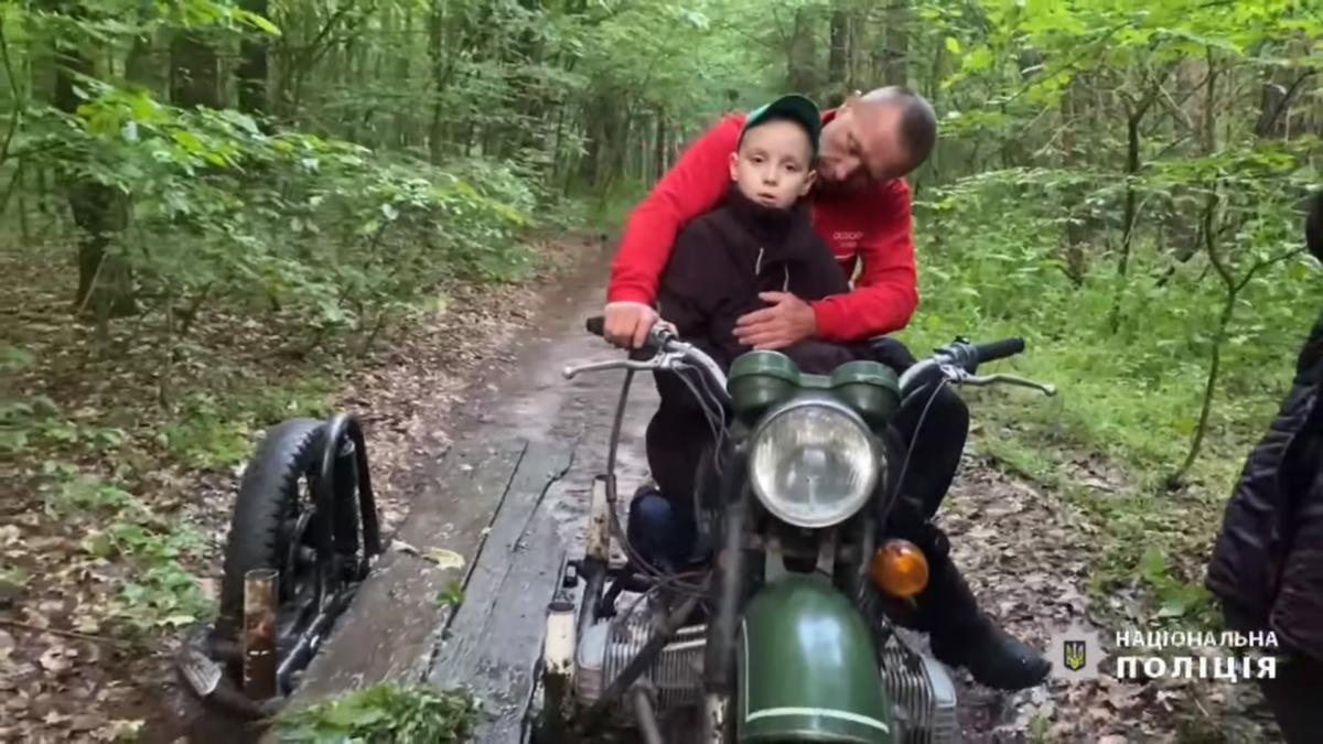 Про зникнення хлопця повідомили батьки / скріншот з відео Про зникнення хлопця повідомили батьки / скріншот з відео