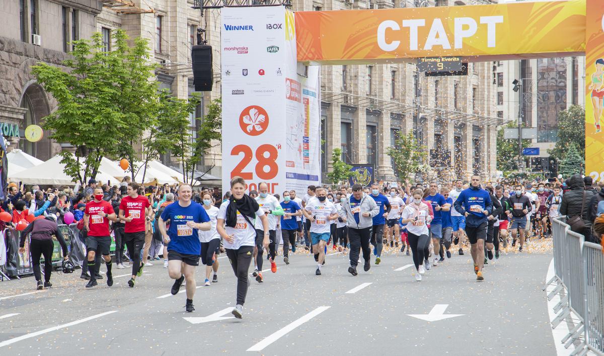 У міській адміністрації зазначають, що пробіг проходив з дотриманням карантинних норм та обмежень / фото КМДА У міській адміністрації зазначають, що пробіг проходив з дотриманням карантинних норм та обмежень / фото КМДА