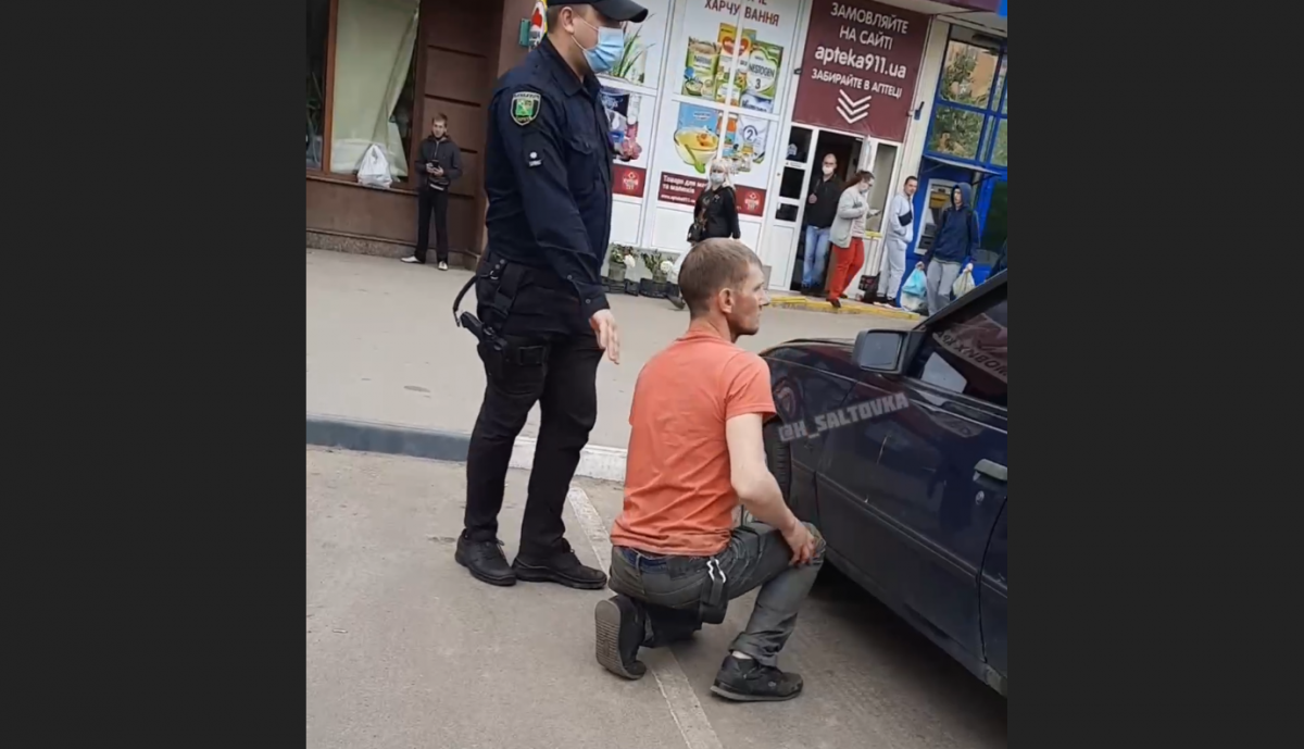 Подрочу парню в авто