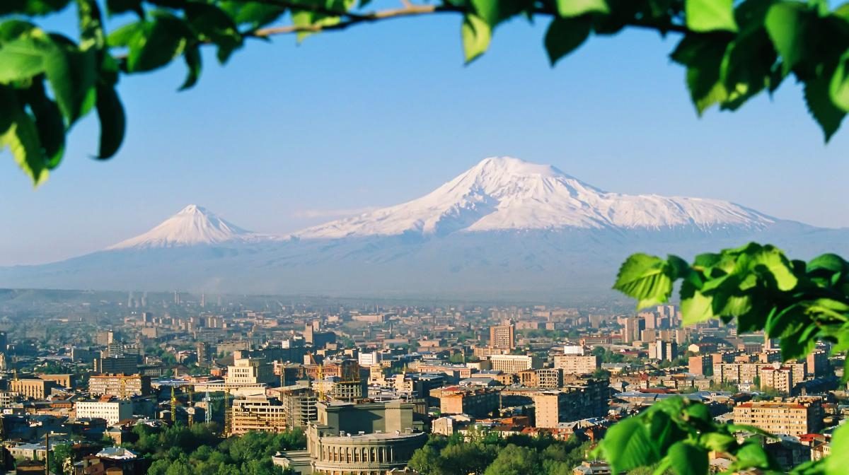 Скалы в армении в виде труб