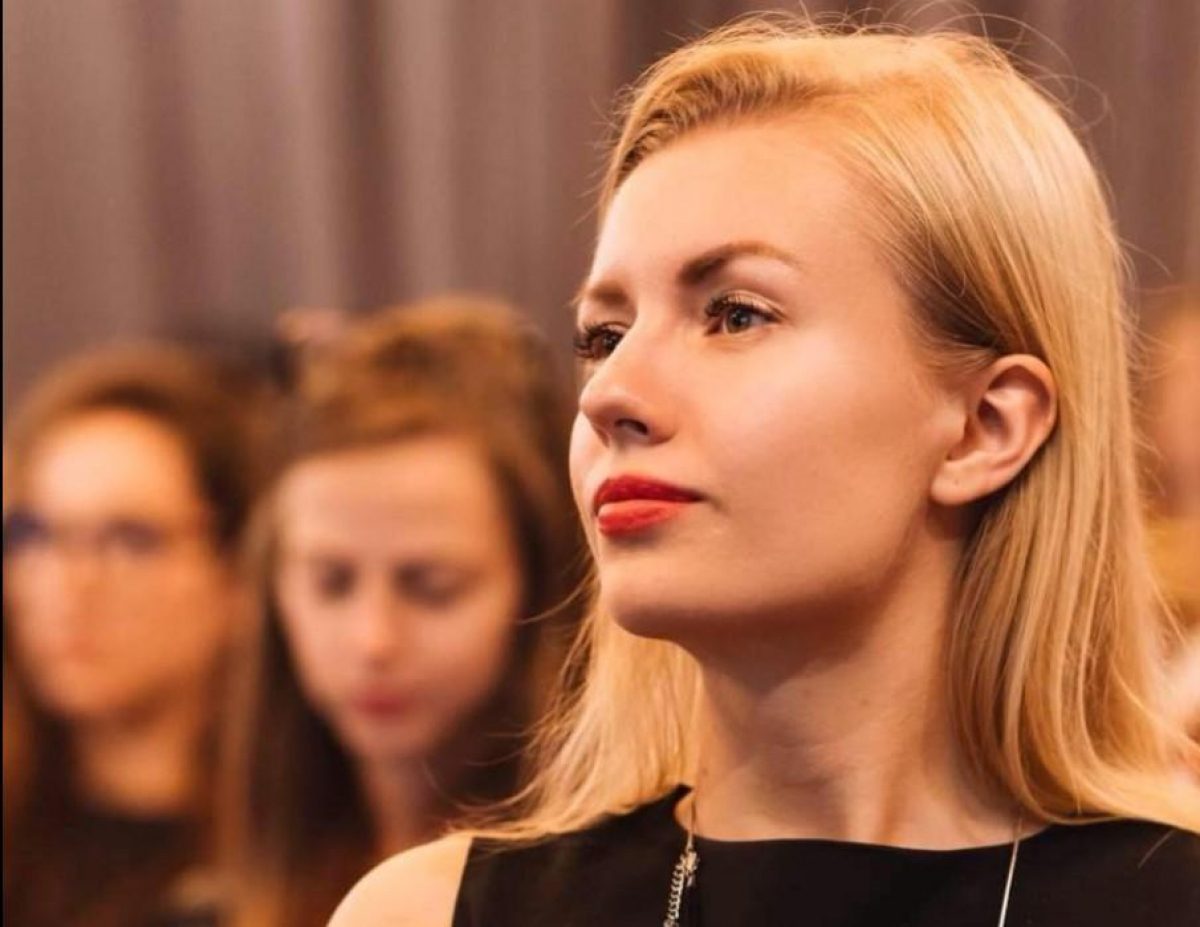 Экс-глава СЭС Киева переехала девушку на переходе: пострадавшая обвиняет ее в попытке избежать наказания (видео 18)
