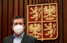 Вице-премьер Чехии хотел обменять молчание о взрывах складов боеприпасов на партию "Спутник V"  - СМИ