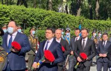 В Киеве отслужили панихиду по случаю 9 мая: парк Славы взят под усиленную охрану (видео)