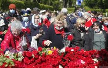 Запрещенная символика и задержания: как отметили День победы в Украине (фоторепортаж)