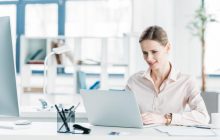 Стало известно, как одеваться на работу, чтобы получить прибавку