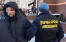 У Києві викрили зловмисника, який продавав фейкові довідки про COVID-19