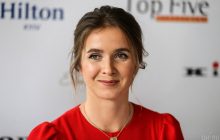 Первая ракетка Украины Свитолина в ярком наряде поздравила с днем вышиванки (фото)