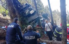 В Италии возросло количество жертв обрыва на канатной дороге, выжил лишь один ребенок (фото)