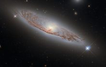 Hubble сфотографував розкішну галактику із сузір'я Діви (фото)
