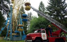 Названа причина поломки колеса обозрения в Луцке (видео)