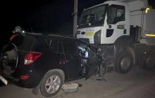 Под Днепром легковушка врезалась в грузовик: четверо погибших (фото)