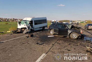 Deadly car accident at Kyiv-Chop highway