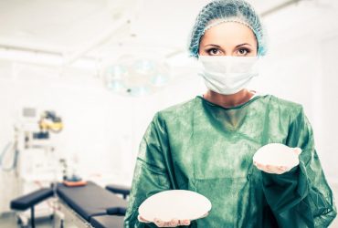 У Росії назріває дефіцит імплантів для сідниць