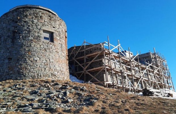Весна у Карпатах: температура у горах сягнула +7° (фото)
