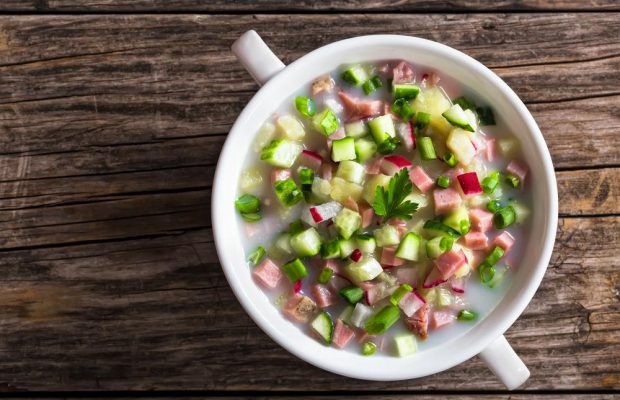 Невероятно вкусная окрошка: как приготовить освежающий суп