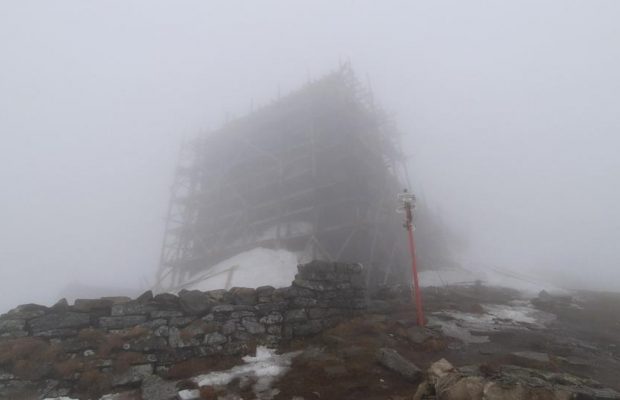 У Карпатах тане сніг, ДСНС попереджає про небезпеку сходження лавин (фото)