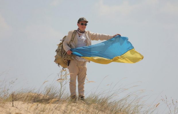 У новому випуску «Мандруй Україною з Дмитром Комаровим» показали українську Сахару і дику Херсонщину (відео)