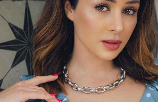 "Холостячка" Злата Огневич рассказала, как экс-бойфренд ударил ее по лицу