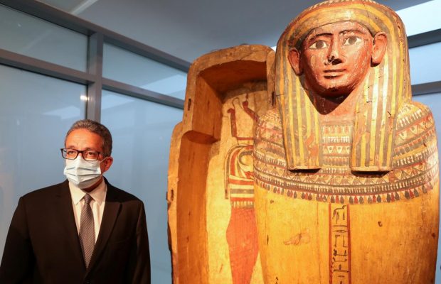 В аэропорту Каира открыли музей древностей с мумиями и артефактами (фоторепортаж)