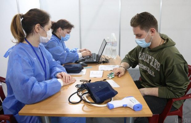 В Минздраве рассказали, как получить международное COVID-свидетельство у семейного врача