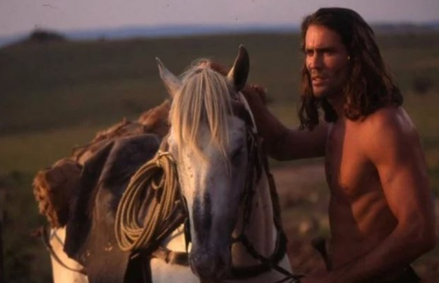 Загинув актор Джо Лара, який зіграв Тарзана у фільмах і серіалі