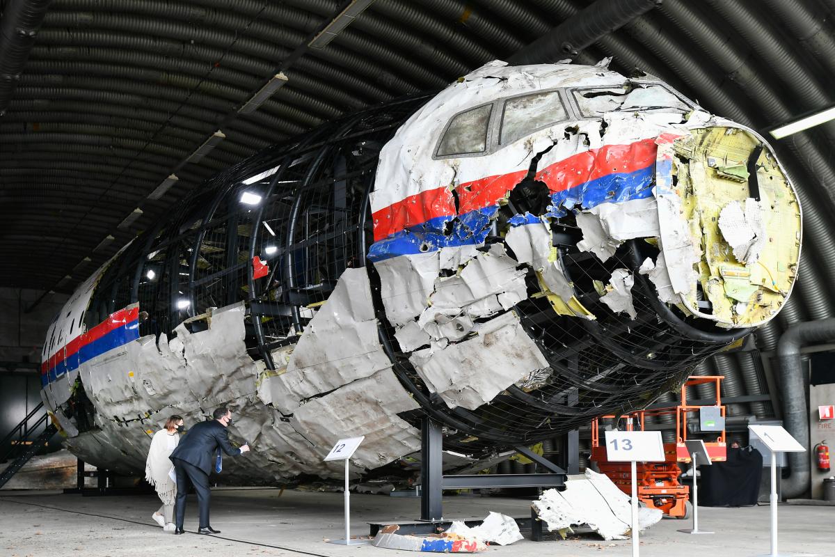 Самолет, который выполнял рейс MH17 из Амстердама в Куала-Лумпур, был сбит 17 июля 2014 года над оккупированной Россией территорией Донецкой области / фото REUTERS