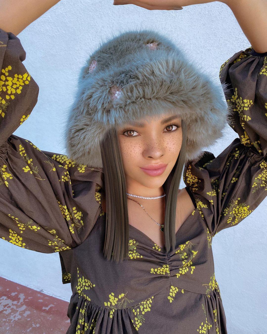 Режиссер получила награду / instagram.com/lilmiquela Режиссер получила награду / instagram.com/lilmiquela