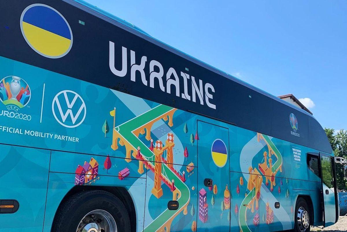 Автобус сборной Украины / фото УАФ