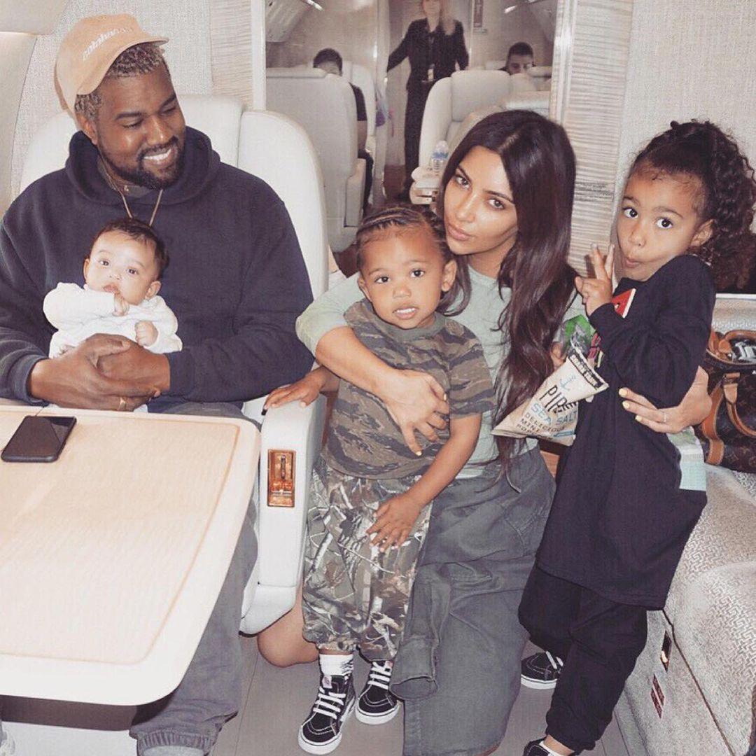 Кім привітала Каньє з днем народження / instagram.com/kimkardashian Кім привітала Каньє з днем народження / instagram.com/kimkardashian