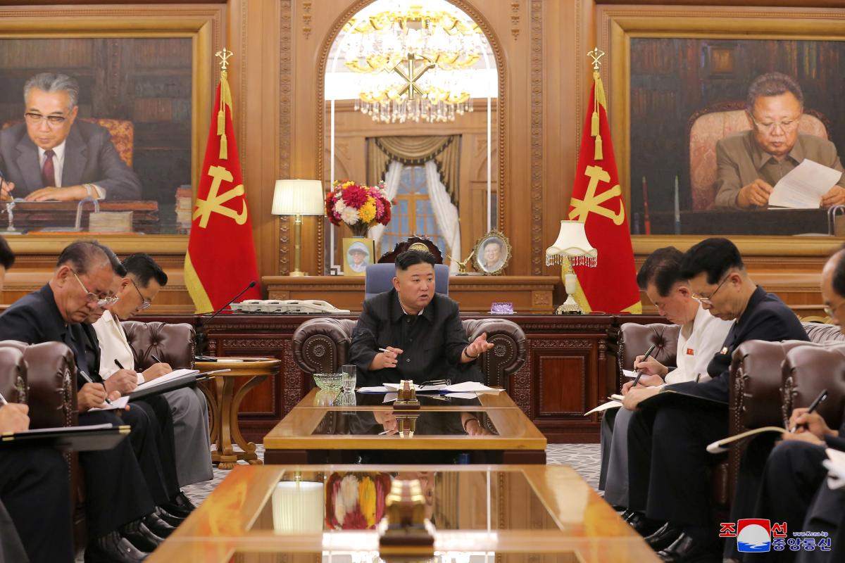 КНДР вышла из экономического спада / фото REUTERS КНДР вышла из экономического спада / фото REUTERS