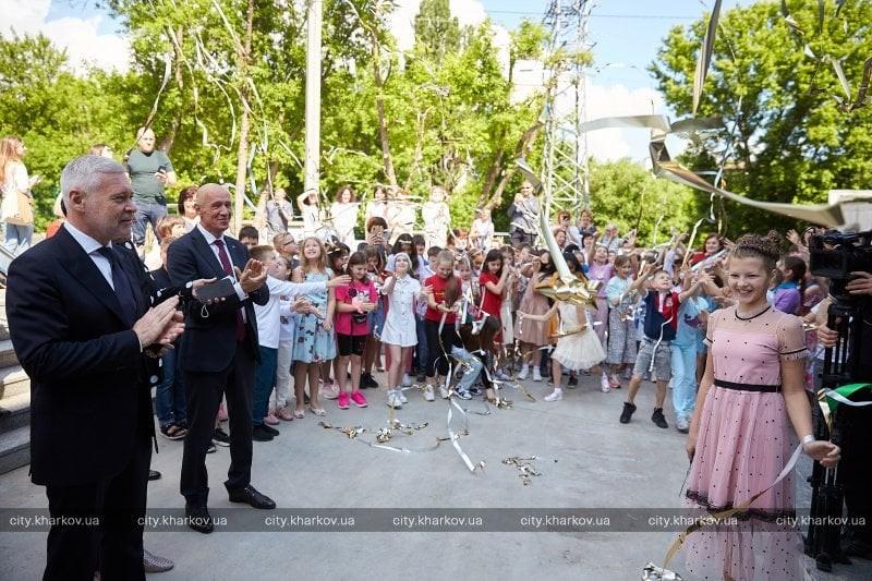 Терехов відкрив у Харкові сучасний спорткомплекс для дітей (фото) Терехов відкрив у Харкові сучасний спорткомплекс для дітей (фото)
