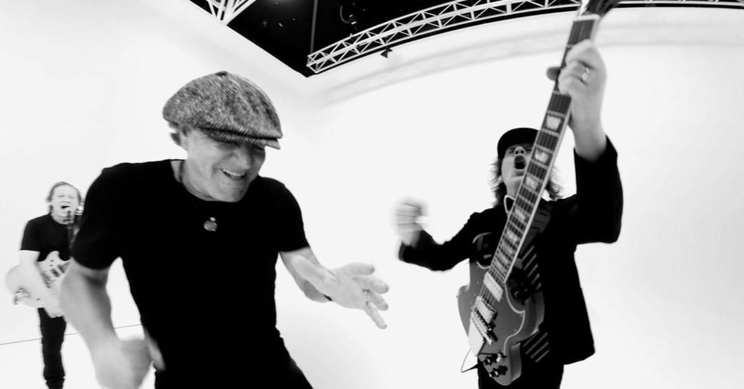 AC/DC выпустили зрелищный клип на песню Witch`s Spell AC/DC выпустили зрелищный клип на песню Witch`s Spell